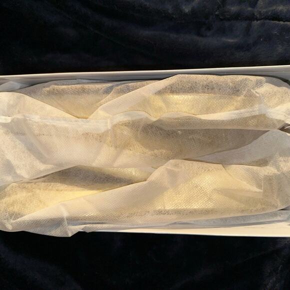 Gold Thong Wedge Sandals - Picture 5 of 5